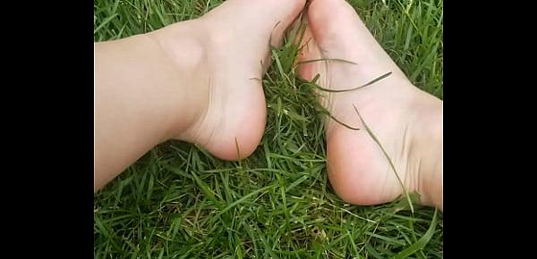  Walking barefoot
